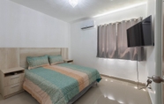 Lainnya 3 Modern Apt With free parking and AC 3brs