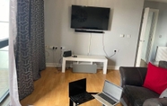 Lain-lain 2 Remo Apartment Near Canary Wharf & 02