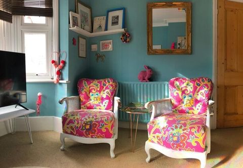 Others Charming 4BD Semi Detached Home Hastings
