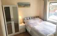 Others 7 Lovely 3 Bedroom Holiday Home With Free Parking