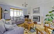 Others 2 Delightful Apartment in Prime Location Near Hampstead Heath by Underthedoormat