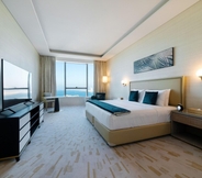 Others 3 Luxury Studio w Dreamy Views Over Palm Jumeirah