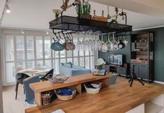 Others 3 Charlie De Haan in De Haan