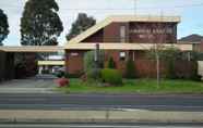 Exterior 2 Burwood East Motel