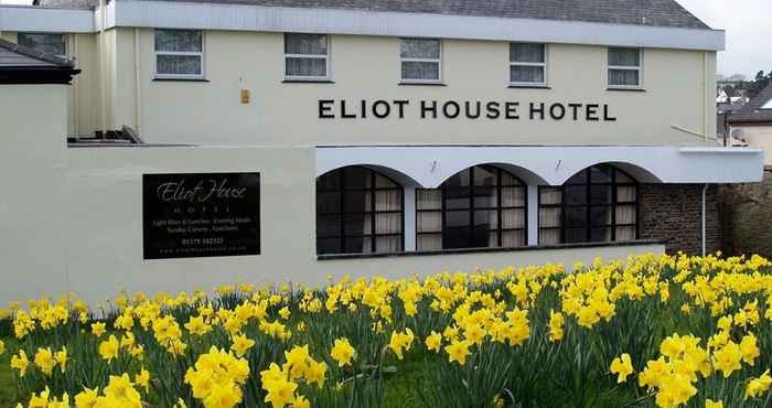 Exterior Eliot House Hotel