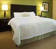 Bedroom 5 Hampton Inn & Suites Portland/Hillsboro-Evergreen Park