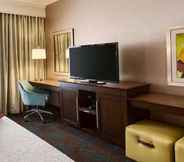 Bedroom 7 Hampton Inn & Suites Portland/Hillsboro-Evergreen Park