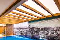 Swimming Pool Gorrion Hotel Istanbul