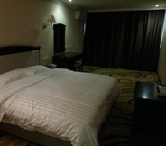 Kamar Tidur 2 Ruijia Hotel Chengdu Airport