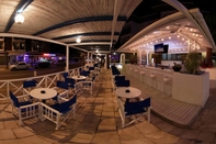 Bar, Cafe and Lounge Club Munamar Beach Resort – All Inclusive