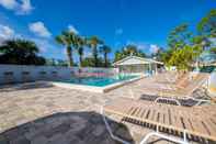 Swimming Pool Naples RV Resort