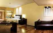 Bedroom 3 Courtyard by Marriott Bilaspur