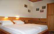 Kamar Tidur 2 Smile Hotel