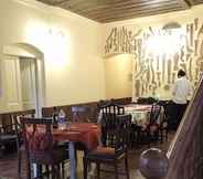 Restaurant 5 Colonel's Retreat Kashmir