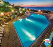 Swimming Pool 2 Villaggio Baia Calavà Hotel e Residence