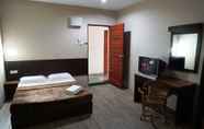 Kamar Tidur 6 1 Baron Motel