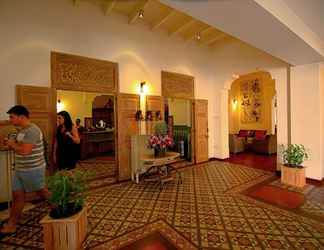 Lobby 2 Thilanka Hotel