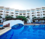 Swimming Pool 2 Casablanca Resort