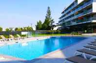 Swimming Pool Appart Hôtel Mer & Golf City Bordeaux Bruges