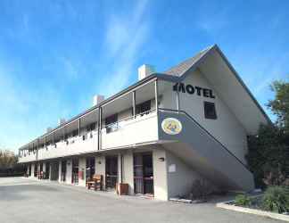 Bangunan 2 Airways Motel