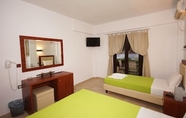 Bilik Tidur 6 Berdoussis Hotel