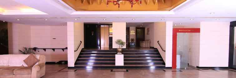 Lobby Westway Hotel Calicut