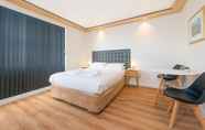 Kamar Tidur 6 Blue Hills Motel