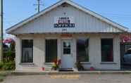 Exterior 5 Lincoln Motel