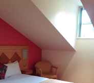 Kamar Tidur 4 The Corn Mill Lodge Hotel