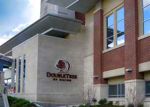 Exterior 4 Doubletree By Hilton Lawrenceburg
