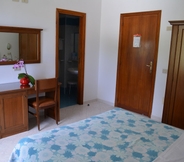 Kamar Tidur 5 Hotel Maronti