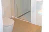 Toilet Kamar Apartments Melbourne Domain - CBD Paris End