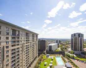 Bangunan 4 Prestige Apartment Sandton at Westpoint