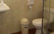 In-room Bathroom 7 Suites Larco 656