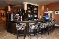 Bar, Cafe and Lounge Chessington Safari Hotel