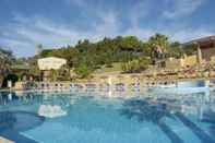 Swimming Pool Baia Degli Dei Resort (8157792)