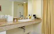 In-room Bathroom 4 Bar Harbor Grand Hotel