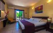 Bedroom 4 Porto Zarpa Hotel