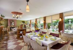 Restaurant 2 Westlife Apart Hotel