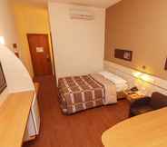 Bedroom 7 H+ Hotel