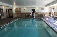 Swimming Pool Comfort Suites