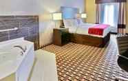 Bedroom 3 Comfort Suites