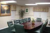 Functional Hall Executive Inn And Suites