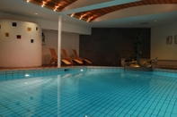 Swimming Pool Sporthotel  Bachmann