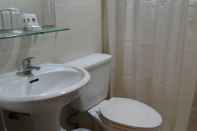 Toilet Kamar Casa Leticia Business Inn