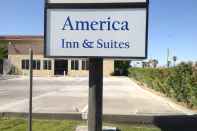 Exterior America Inn & Suites