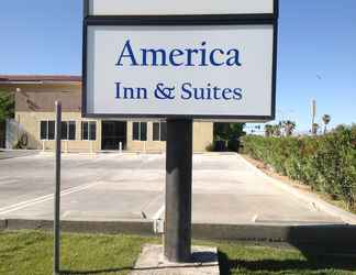 Bên ngoài 2 America Inn & Suites