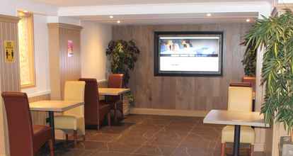 Lobi 4 Best Western Manor Hotel