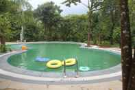 Kolam Renang Wild Woods Spa & Resort