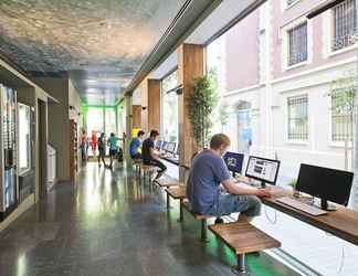 Sảnh chờ 2 Urbany Hostel BCN GO!